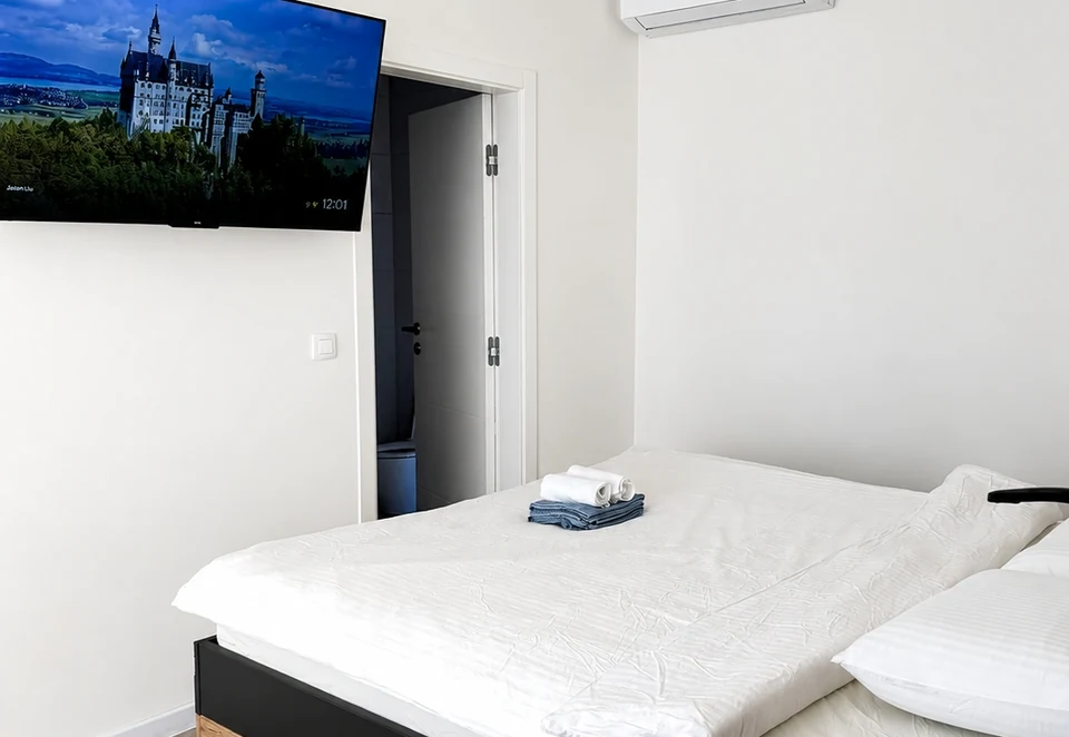 Bedroom with smart TV at Villa Julija