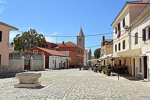 Nin Old Town